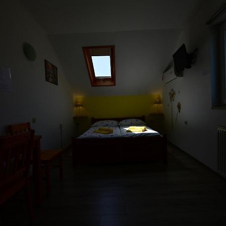 House Bicanic Selište Drežničko Kültér fotó